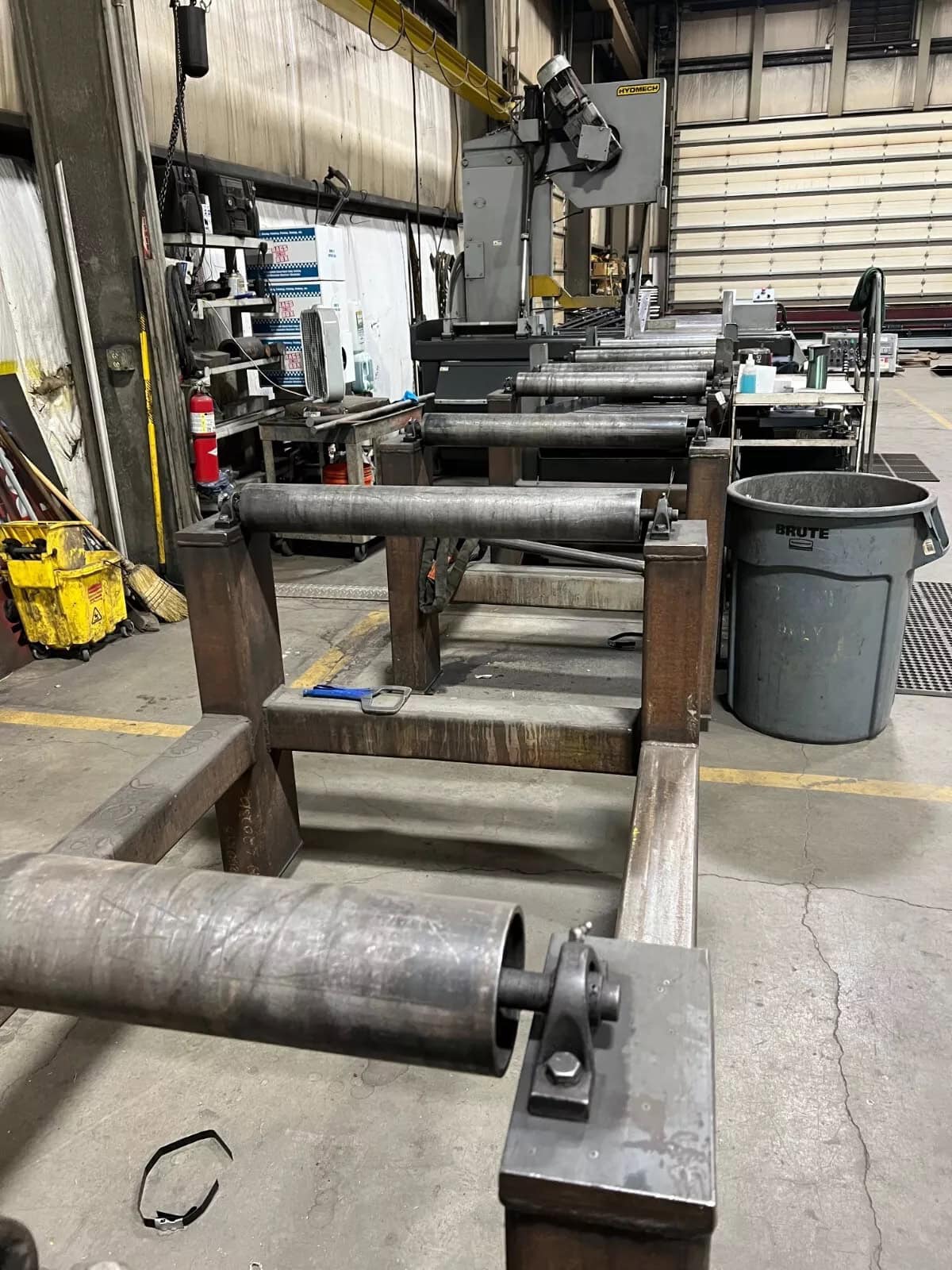 30" x 25" Hydmech V-25 Auto Vertical Band Saw, 2013 - Image 7