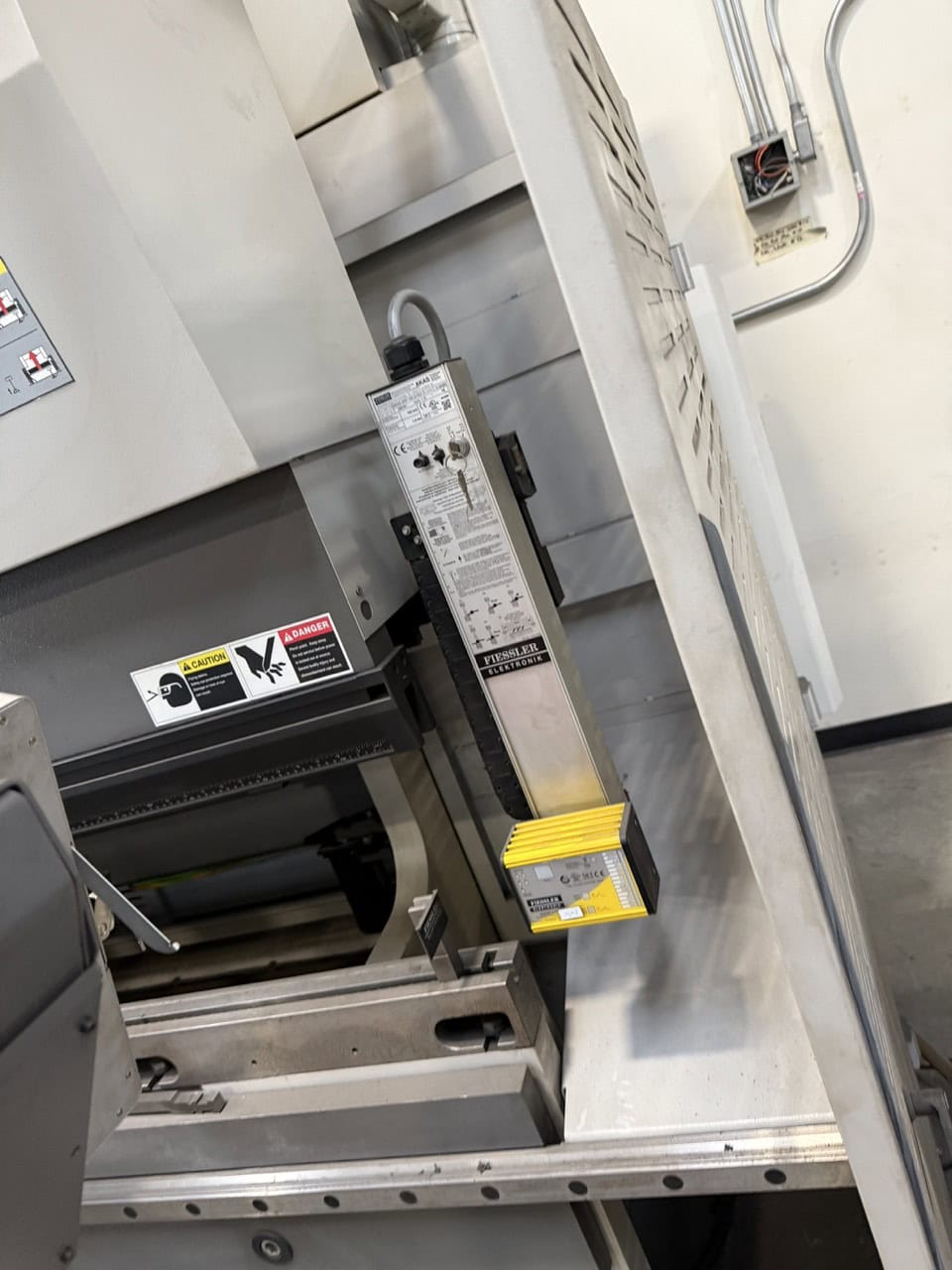 176 Ton x 10' Bystronic Xact Smart 160 CNC Press Brake, 2020 - 5-Axis CNC Backgauge - Image 7