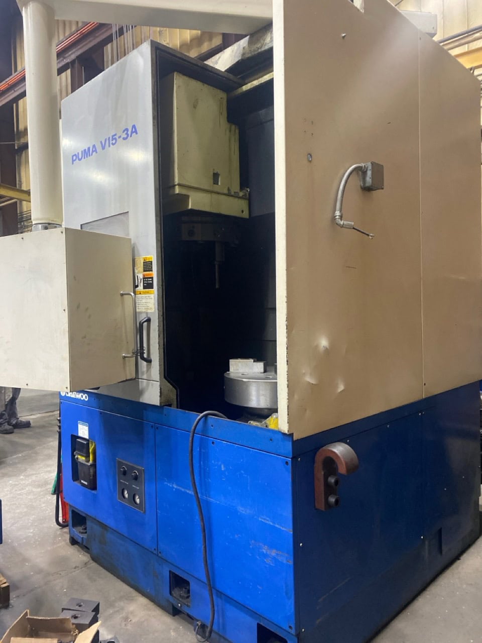 Daewoo Puma V15-3A CNC VTL, 1999- Video Available, 21" Chuck, Tool Holders Included - Image 7