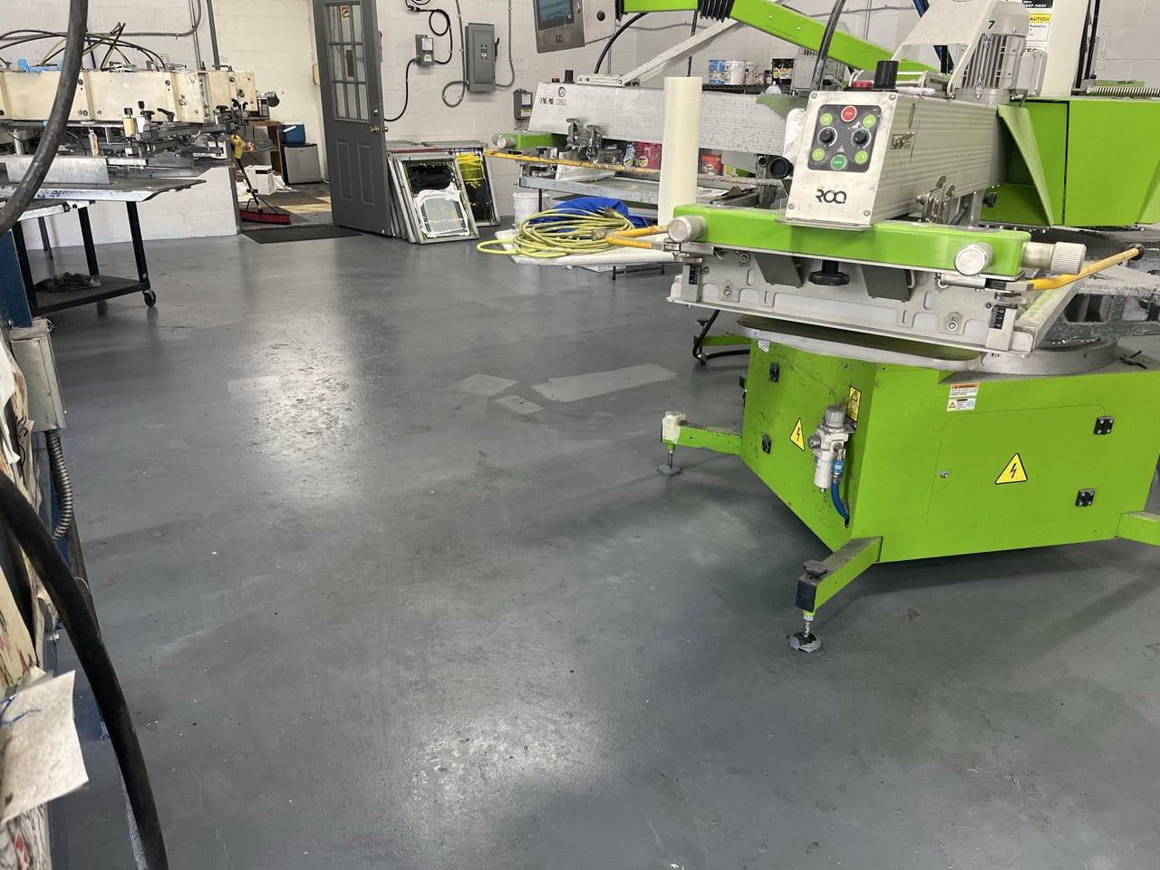 ROQ FIT 4 Color 8 Station Screen Printer with ROQ Dry Run, 2022 - Image 4