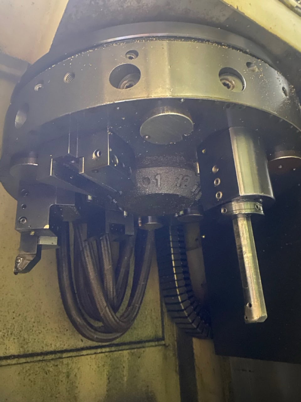 Daewoo Puma V15-3A CNC VTL, 1999- Video Available, 21" Chuck, Tool Holders Included - Image 9