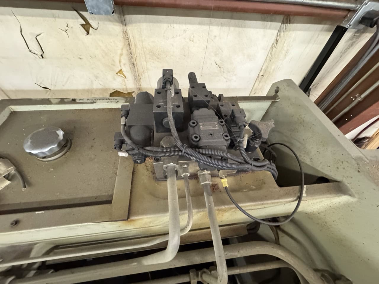 88 Ton x 8' US Industrial USHB88-8M Hydraulic Press Brake, 2014 - Backgauge - Image 9