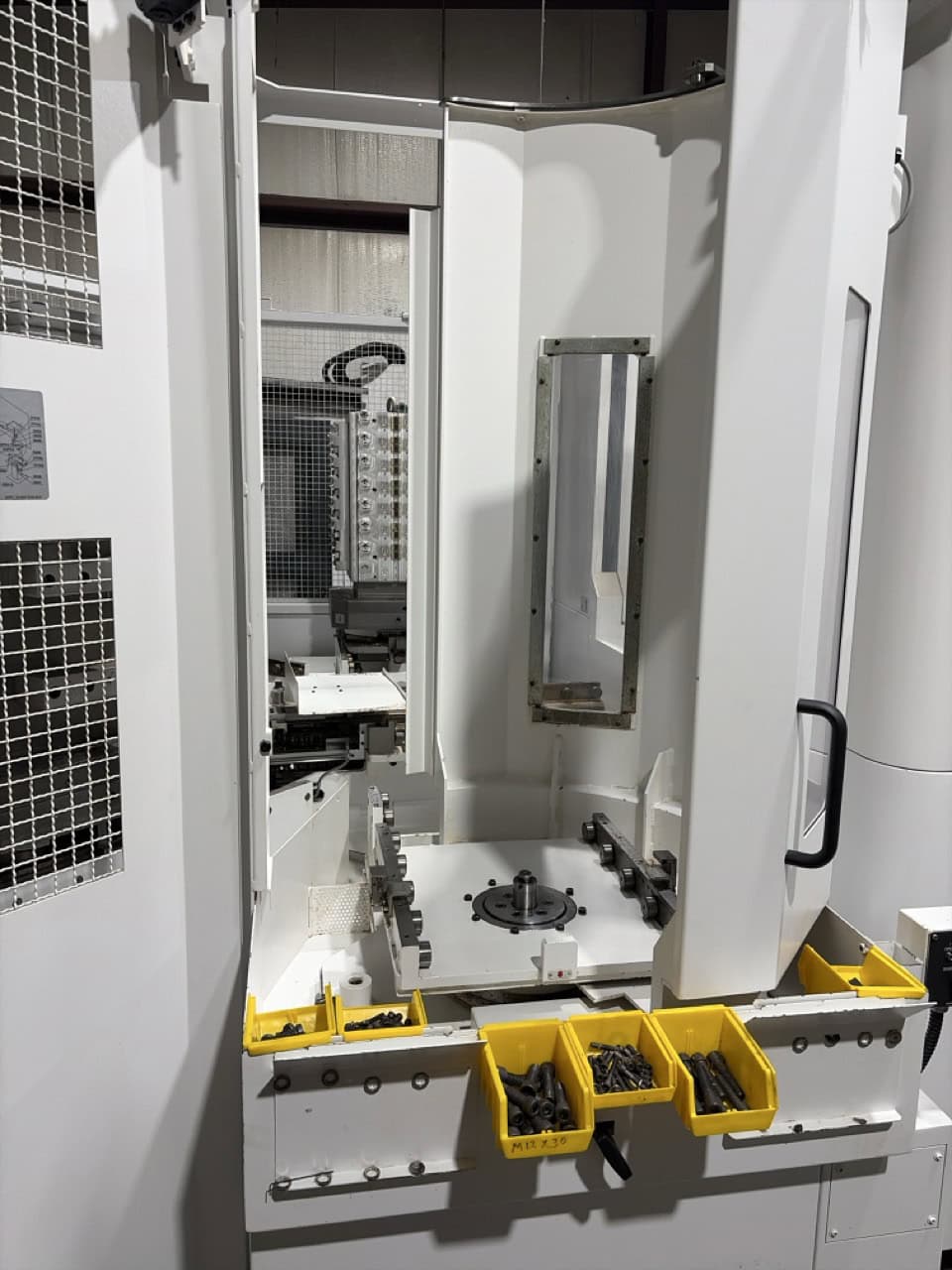 Okuma MB-5000HII HMC, 2020 - 6 Pallet Changer System, Chip Conveyor, Coolant Through Spindle, Low Hours - Image 14