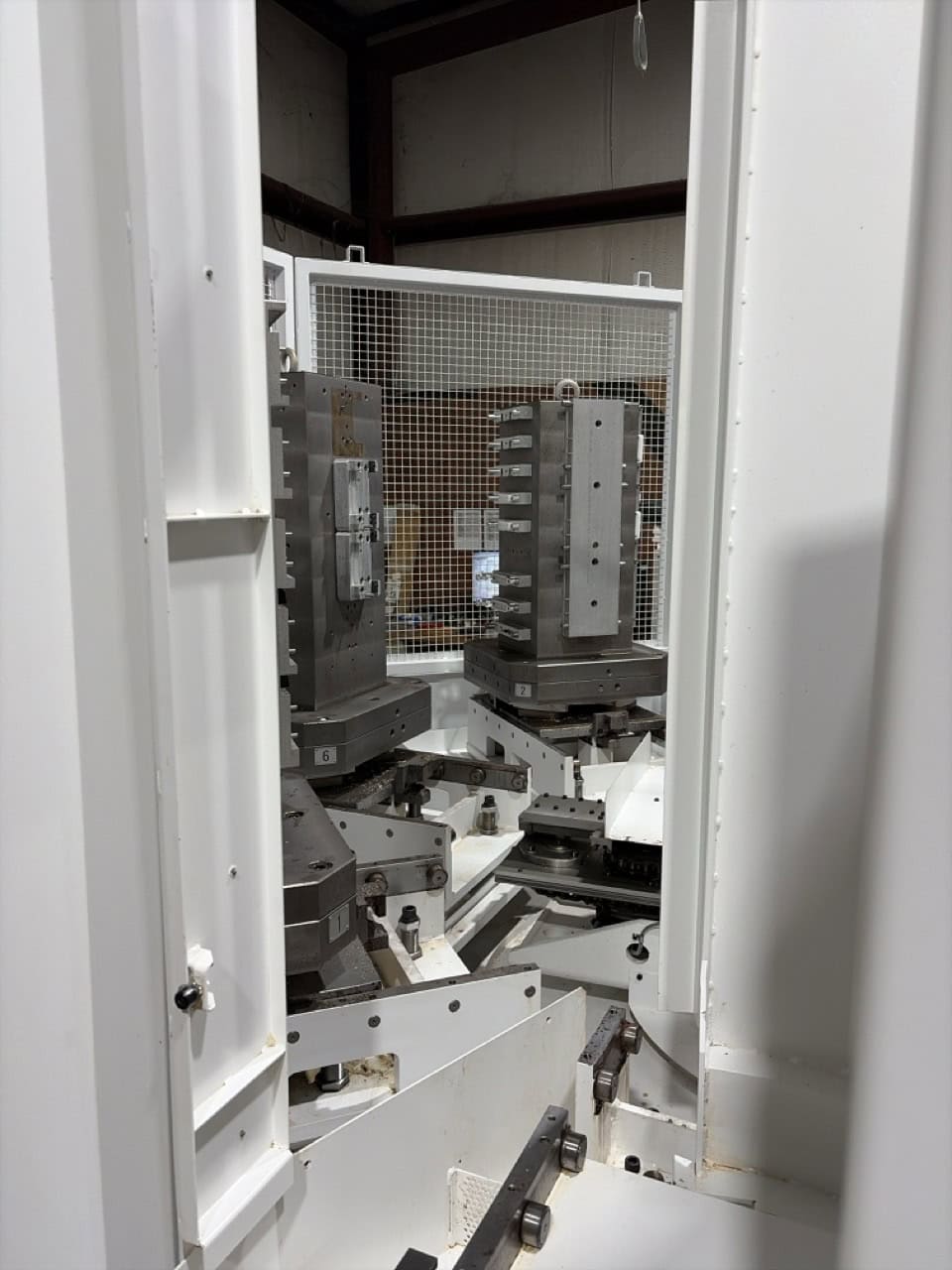 Okuma MB-5000HII HMC, 2020 - 6 Pallet Changer System, Chip Conveyor, Coolant Through Spindle, Low Hours - Image 15