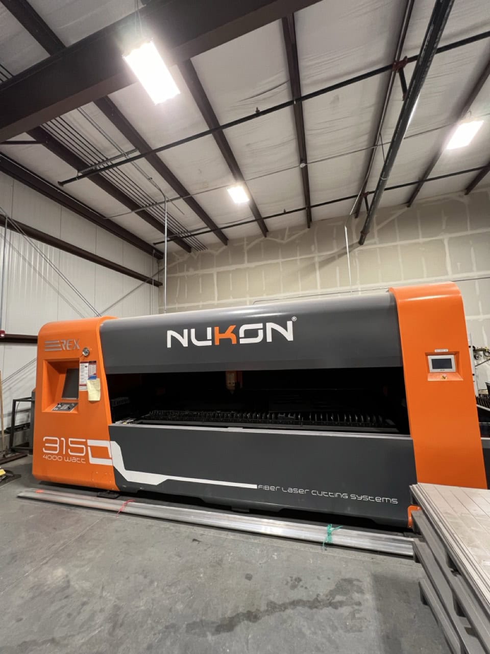 4000 Watt Nukon REX315 GX Fiber Laser, 2022 - 5'x10' Table, Dust Collector, Chiller - Image 9
