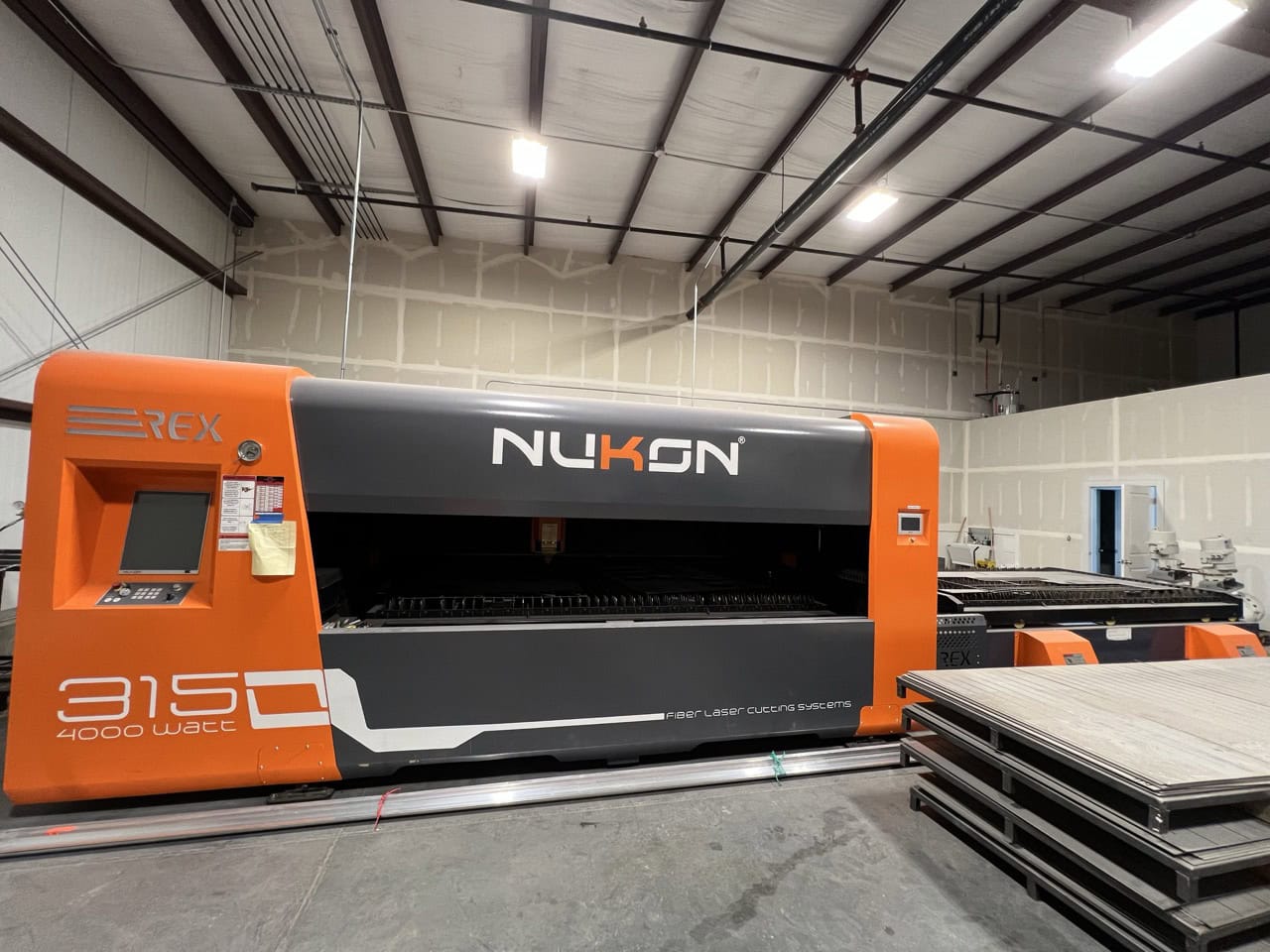 4000 Watt Nukon REX315 GX Fiber Laser, 2022 - 5'x10' Table, Dust Collector, Chiller - Image 10