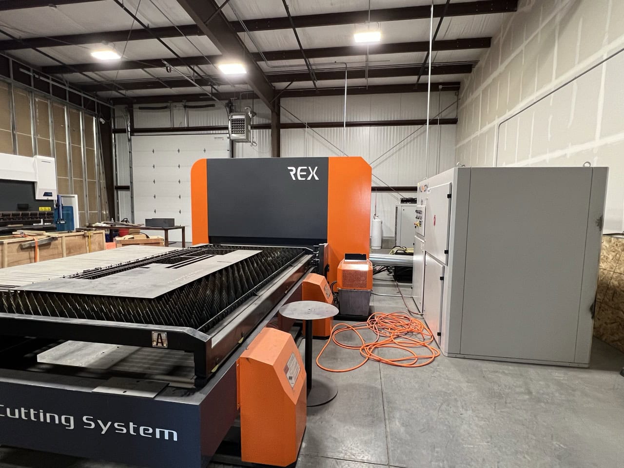 4000 Watt Nukon REX315 GX Fiber Laser, 2022 - 5'x10' Table, Dust Collector, Chiller - Image 16