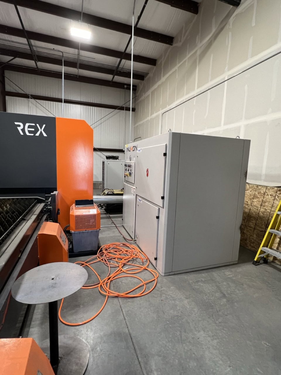 4000 Watt Nukon REX315 GX Fiber Laser, 2022 - 5'x10' Table, Dust Collector, Chiller - Image 17
