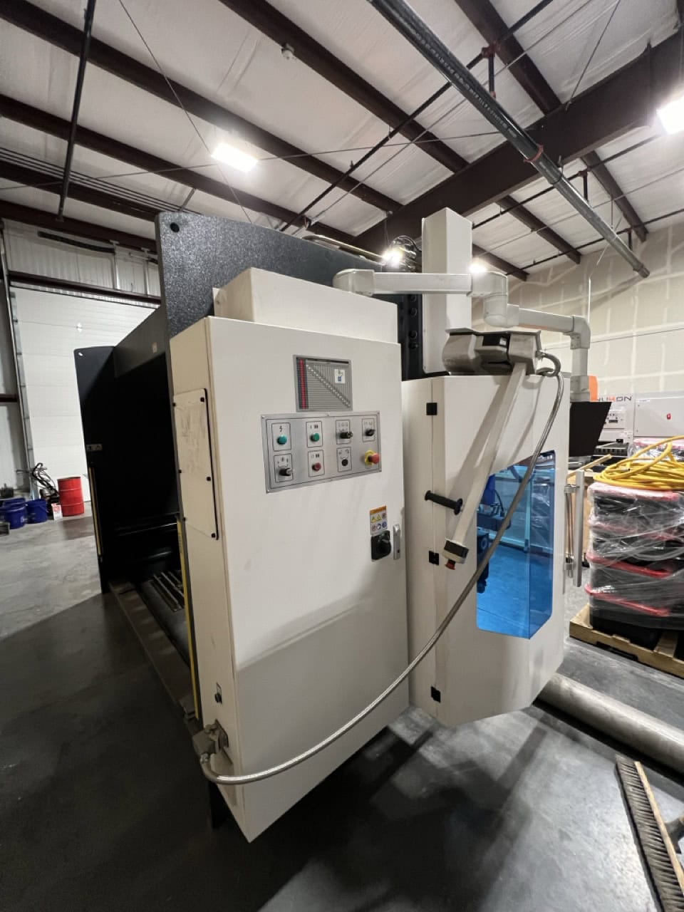 150 Ton x 10' Accurl 5-Axis CNC Press Brake, 2021 - Backgauge, Laser Safety System, Crowning - Image 15