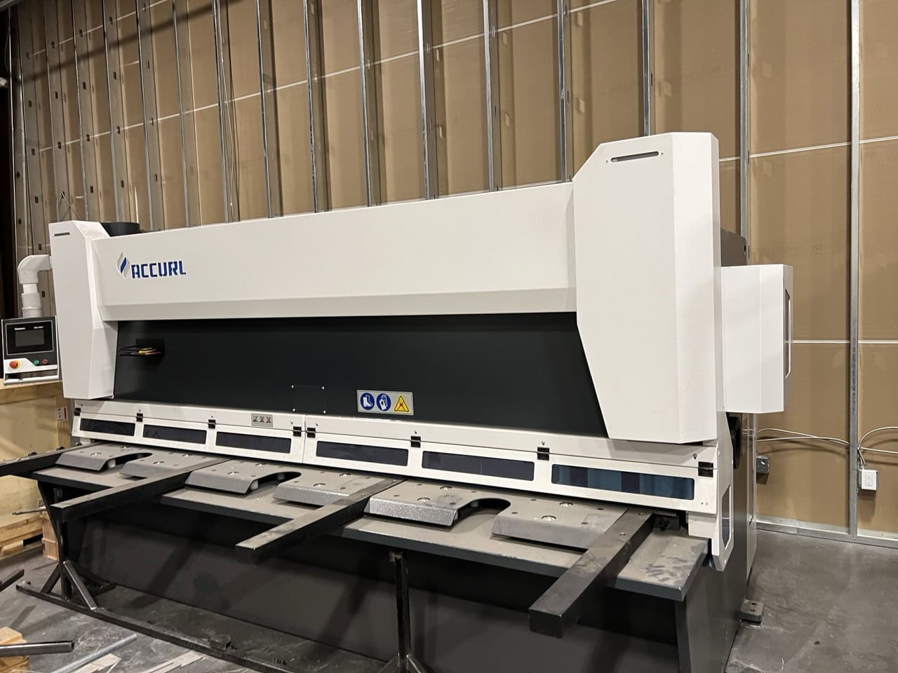 1/4" x 10' Accurl MasterCut Guillotine Shear, 2022 - Light Curtain, Backgauge - Image 7