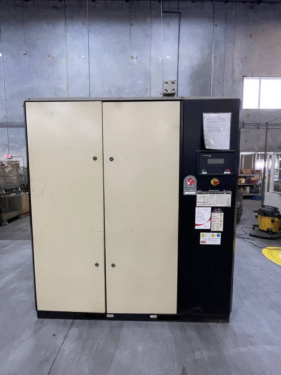75 HP Ingersoll Rand IRN75H-CC Compressor, 2007 - VSD & Dryer