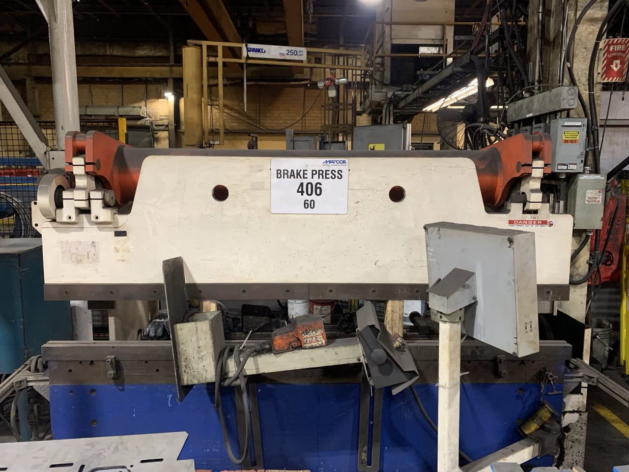 60 Ton x 8 Accurpress 7608 Hydraulic Press Brake, 2000 - Backgauge