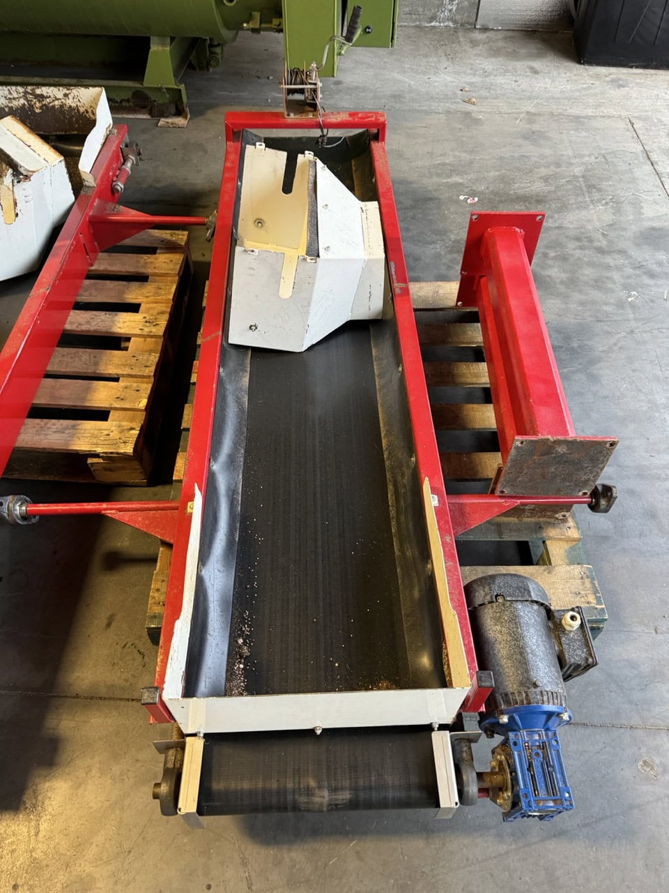 3 Yard PACK Batch Mixer w/ Conveyor - Image 5