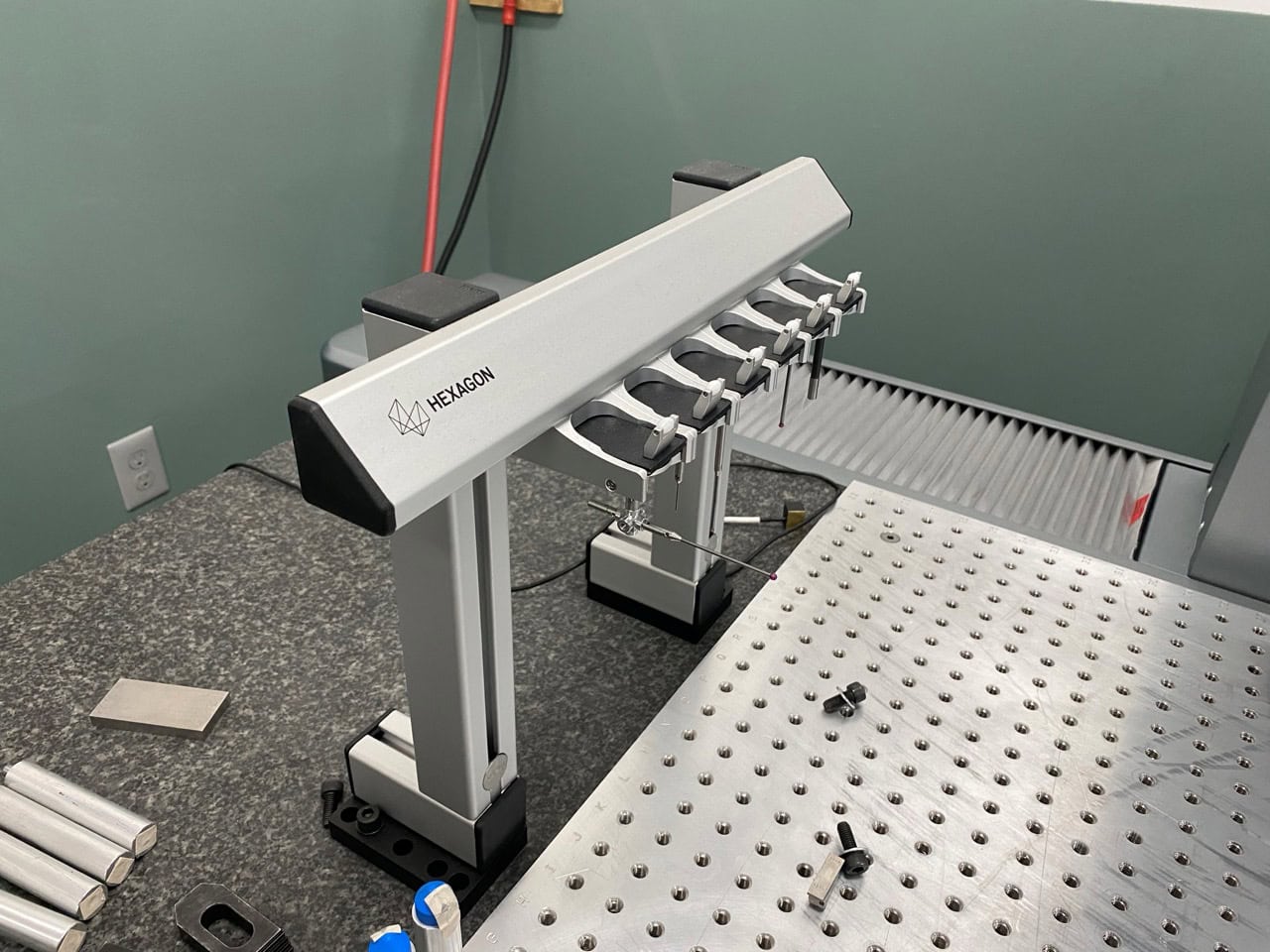 7.10.7 Hexagon Global S Green CMM, 2023 - Motorized Head, Next Jogbox, Scanning, PCDMIS - Image 3