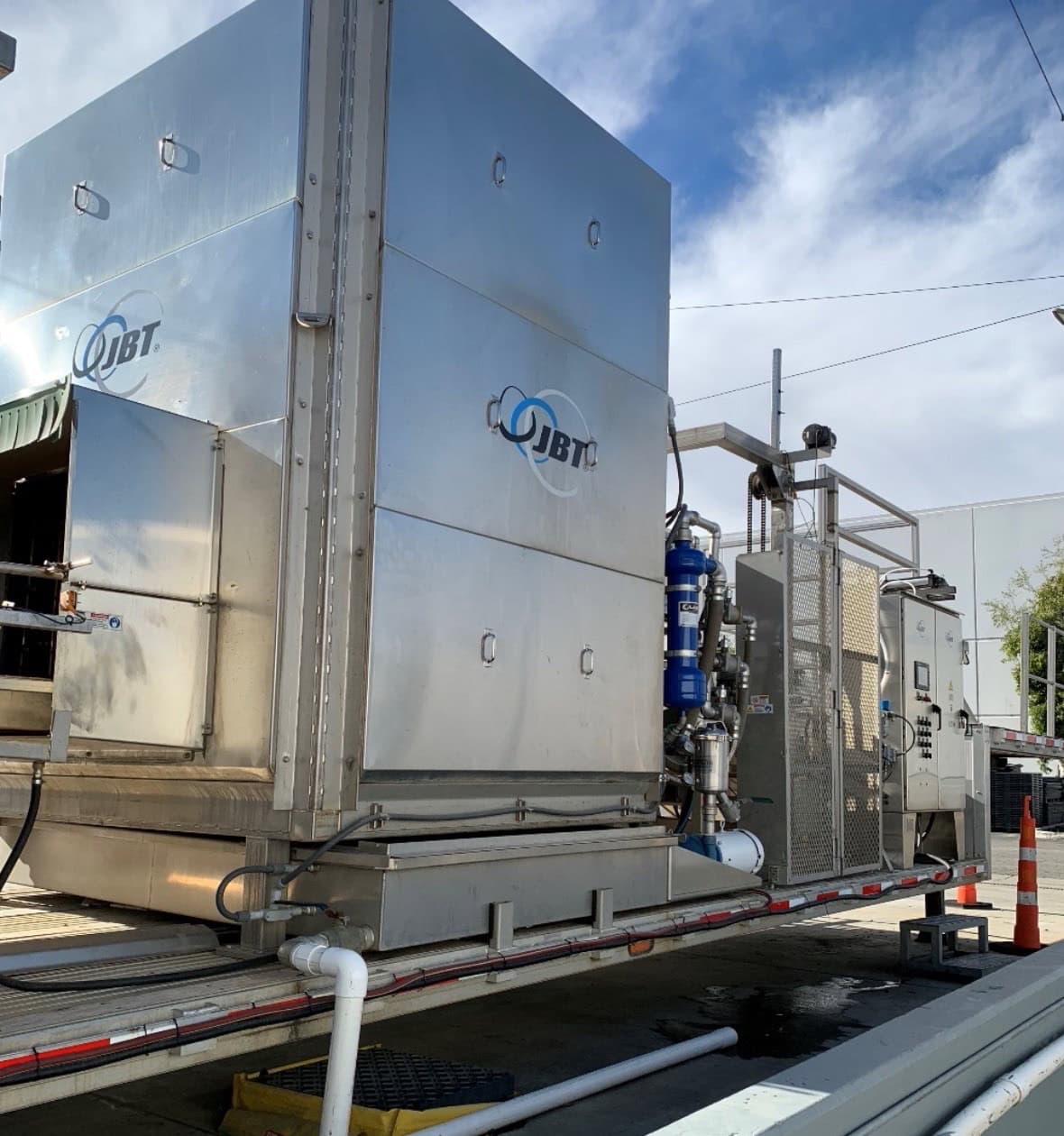 JBT 8940013 Fully Automated Mobile Bin Washer, 2019 - Only Ran One Time - Image 3
