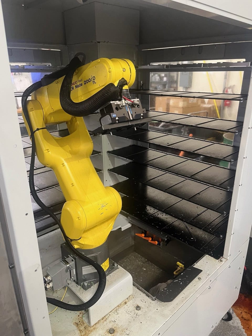 AWR VBX-160 Robot Load & Go System, 2023 - Fanuc LR Mate 200iD/7L Robot - Image 2