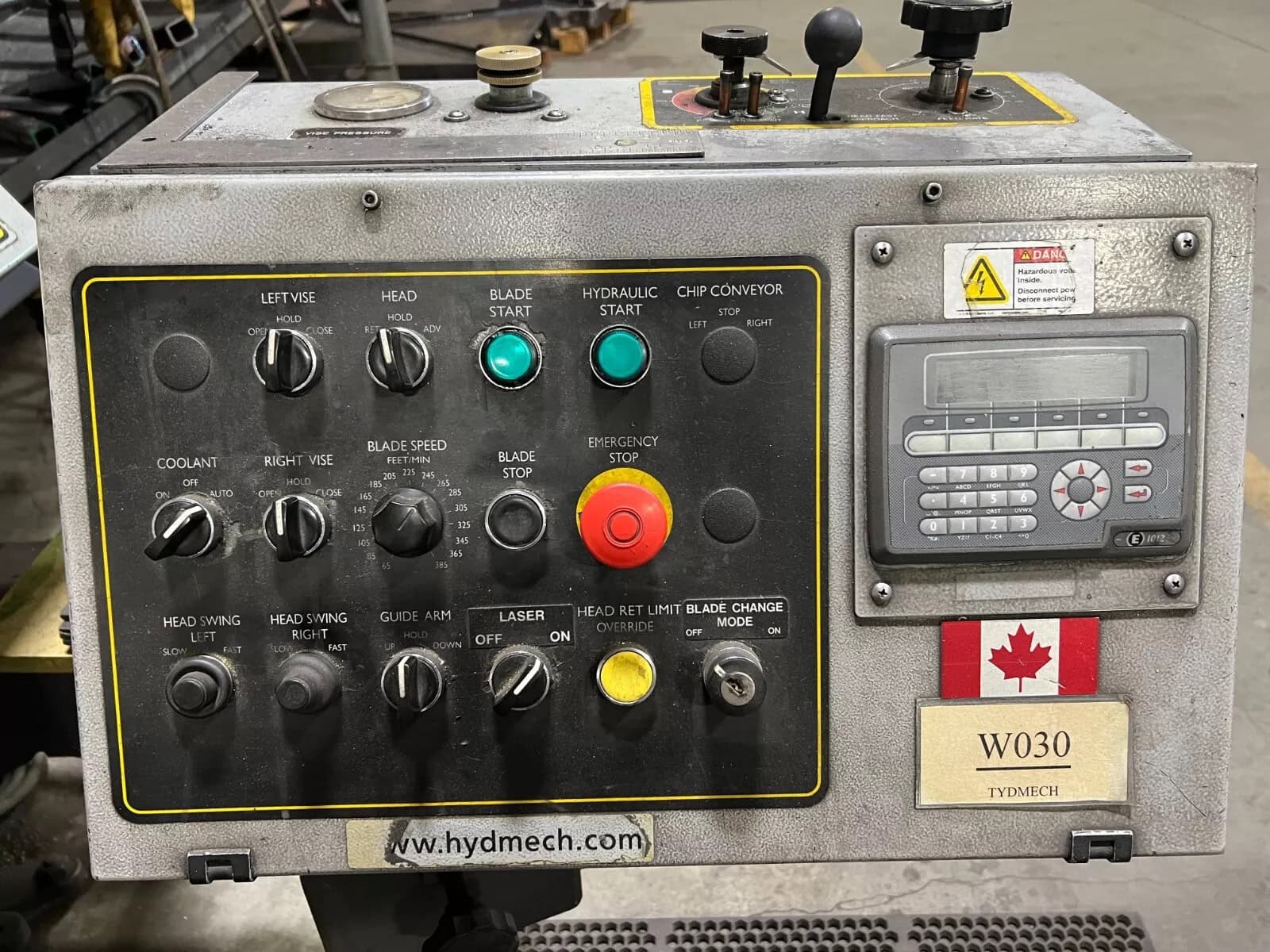 30" x 25" Hydmech V-25 Auto Vertical Band Saw, 2013 - Image 10