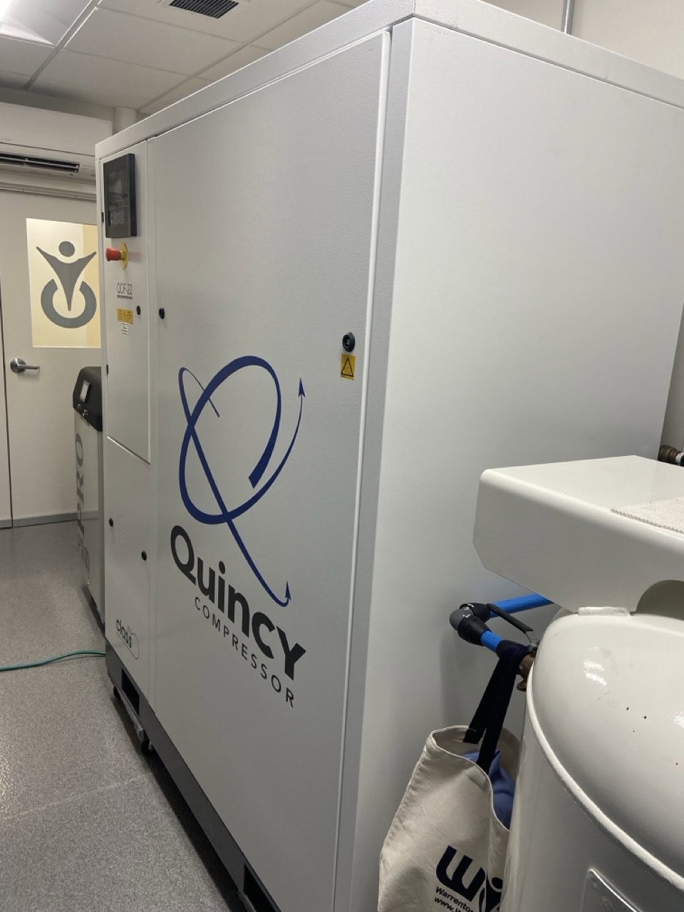 23 HP Quincy QOF-22 Air Compressor, 2017 - Image 2
