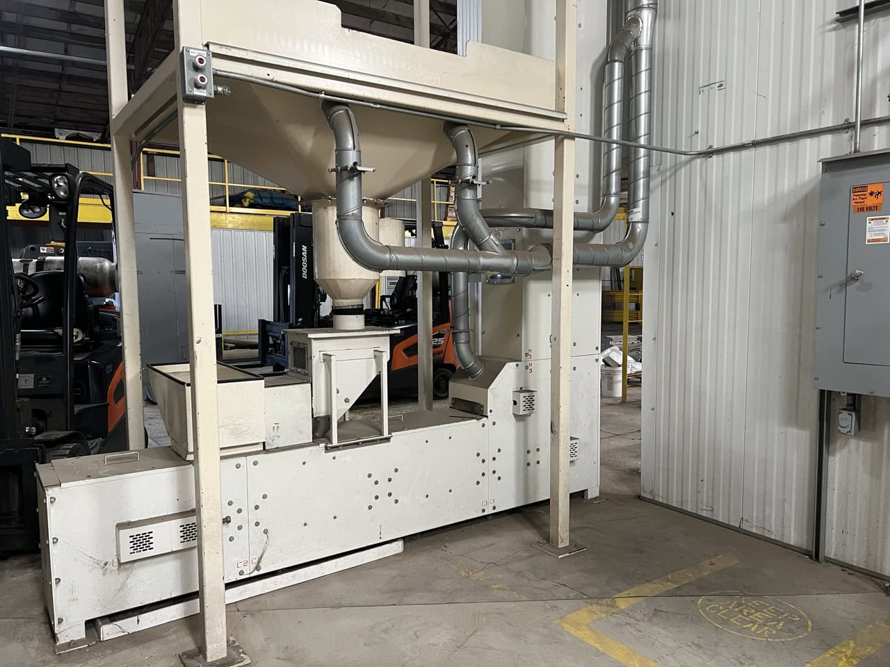 Deamco BEM-09P-SW-X1 Bucket Elevator, 2009 - Image 2