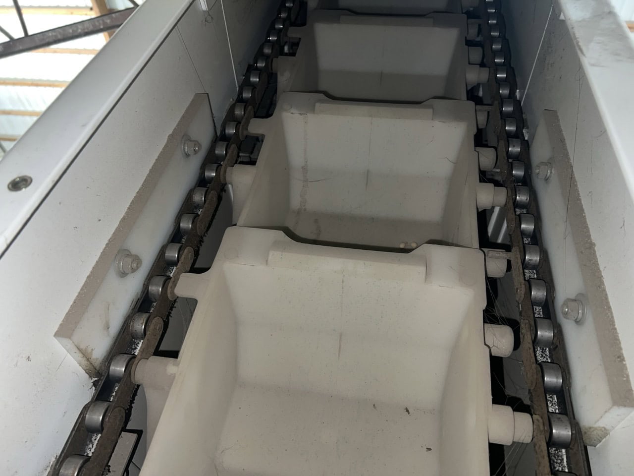 Deamco BEM-09P-SW-X1 Bucket Elevator, 2009 - Image 7