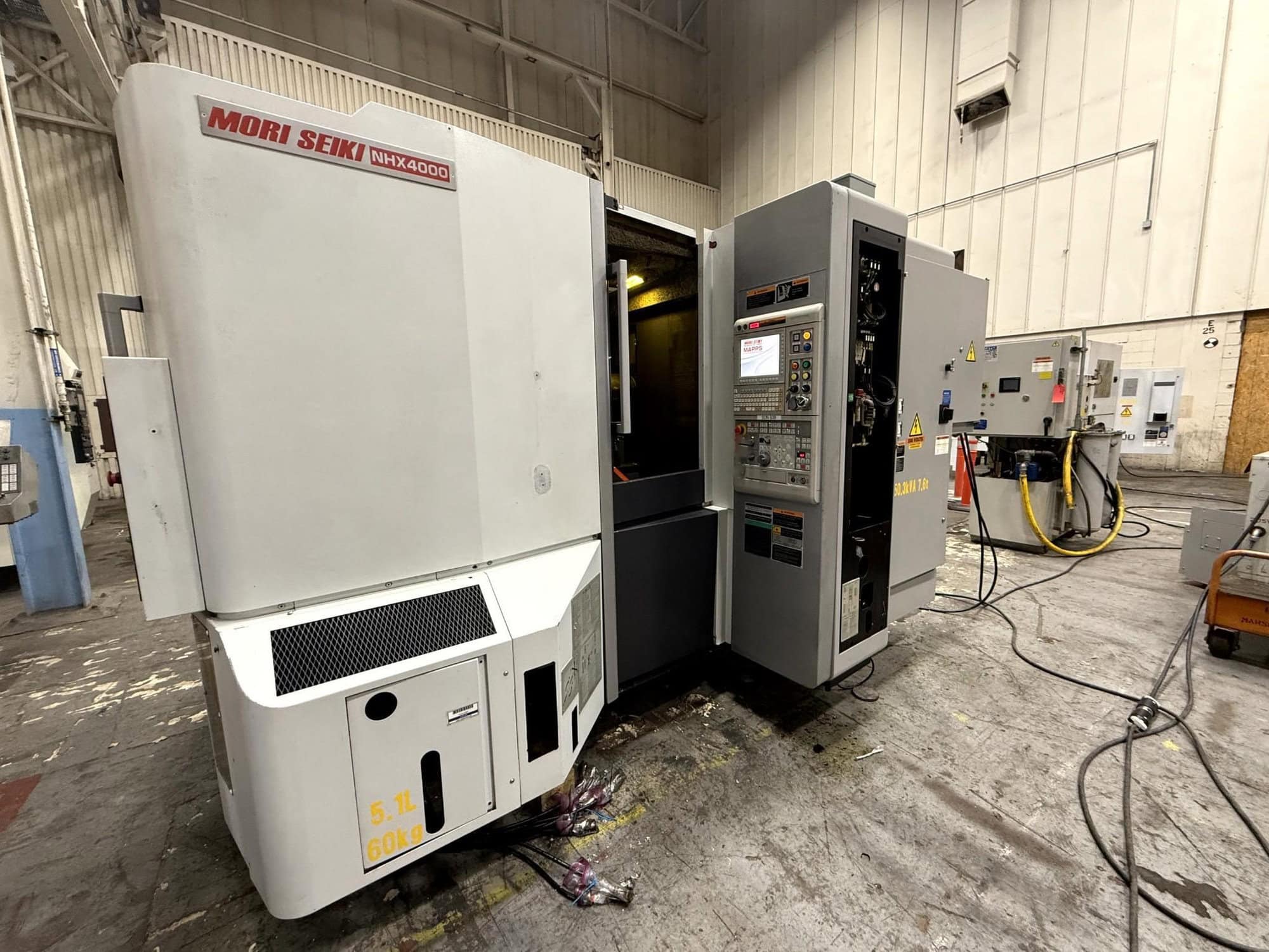 Mori Seiki NHX4000 400mm CNC HMC, 2012 - ChipBlaster Coolant Filtration System, Chip Conveyor, Tooling