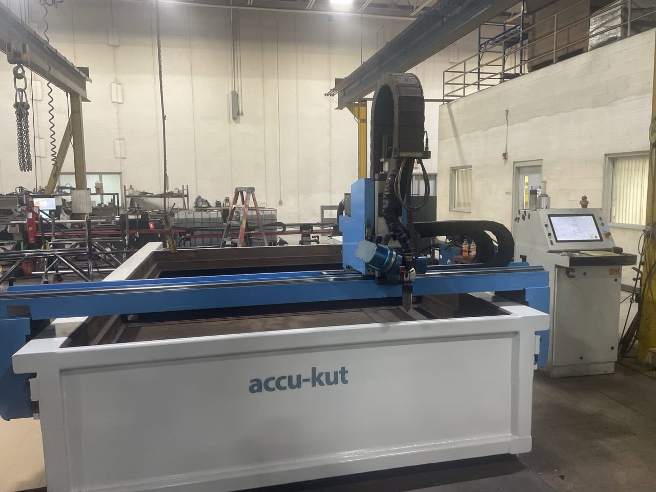 8' x 12' AKS Accu-Kut 5-Axis Plasma Cutter System, 2022 - HyperTherm XPR300, Beveling Head, Water Table, 300 Amp - Image 2