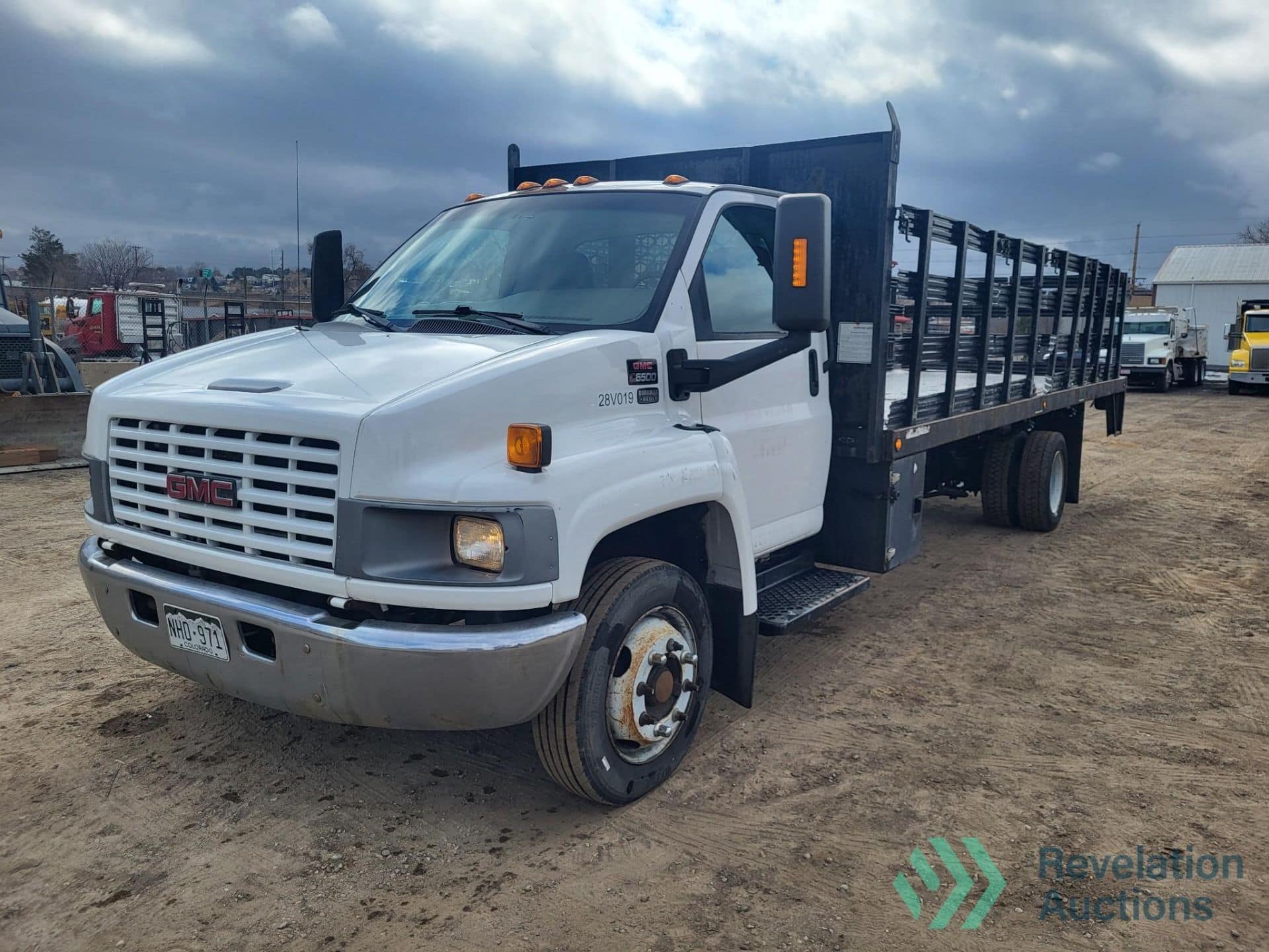 2004 gmc topkick c6500 22ft stake bed truck 2004 gmc topkick c6500 22ft stake bed truck