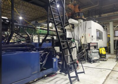 2005 1760 ton van dorn demag caliber 1760-1830-3700 injection molding machine with kuka vkr c2 robot