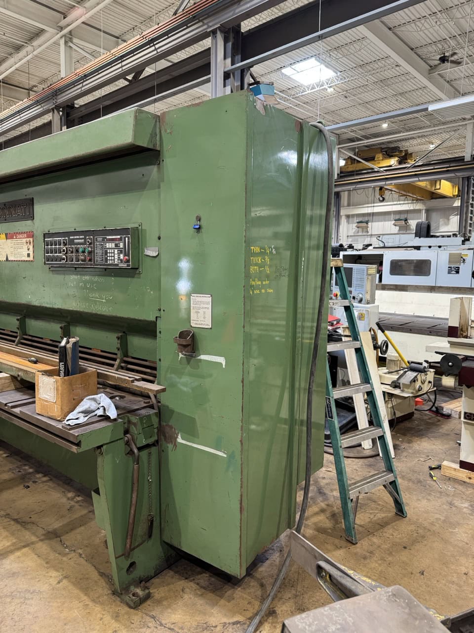 1/2" x 10' Cincinnati Model 500HS-10 Hydraulic Power Squaring Shear, 1990 - Image 3