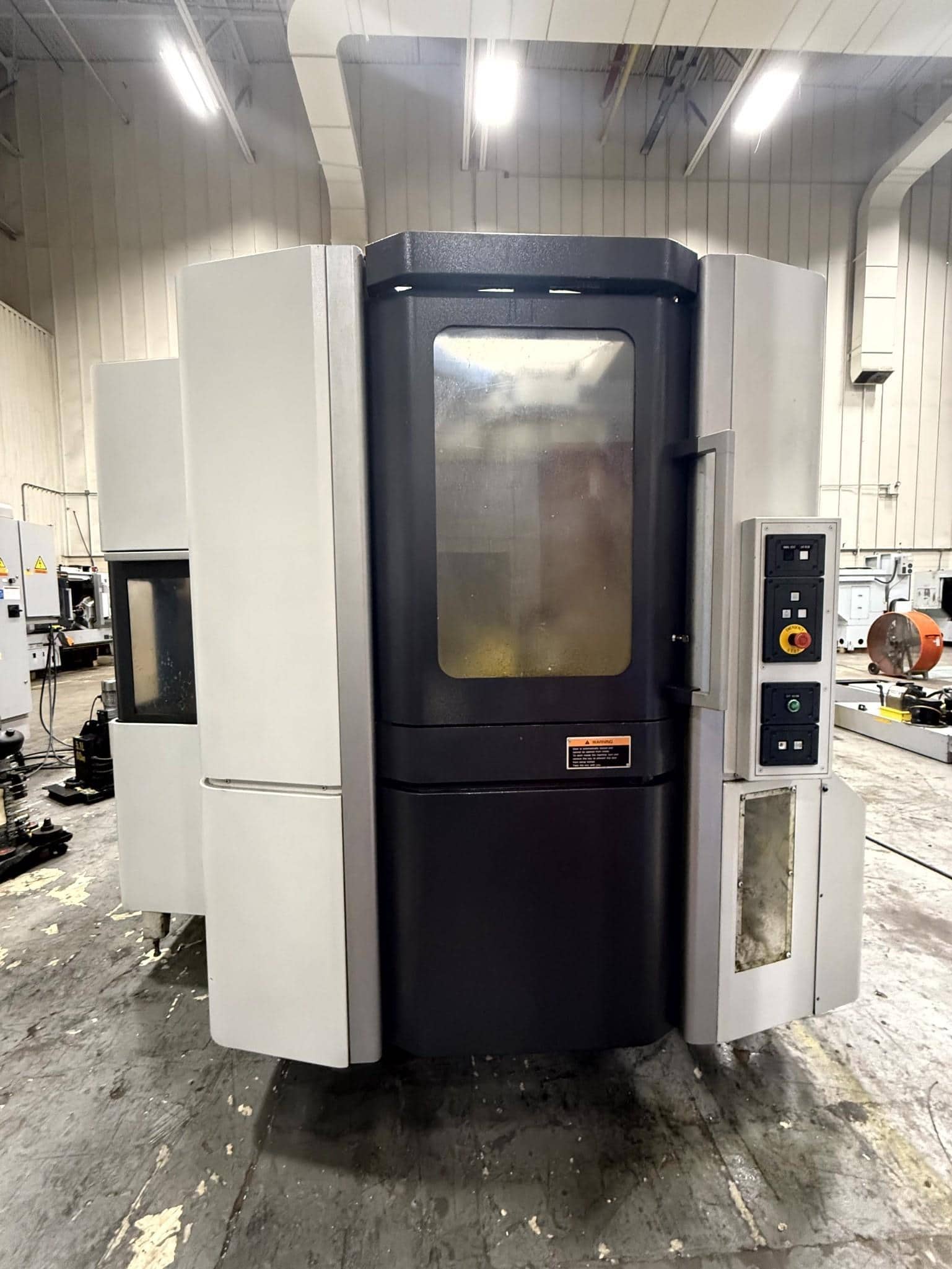 Mori Seiki NHX4000 400mm CNC HMC, 2012 - ChipBlaster Coolant Filtration System, Chip Conveyor, Tooling - Image 3