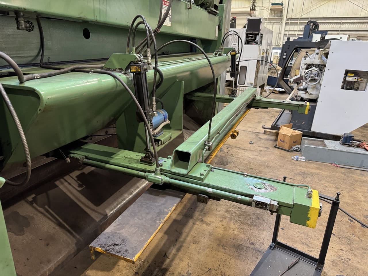 1/2" x 10' Cincinnati Model 500HS-10 Hydraulic Power Squaring Shear, 1990 - Image 4