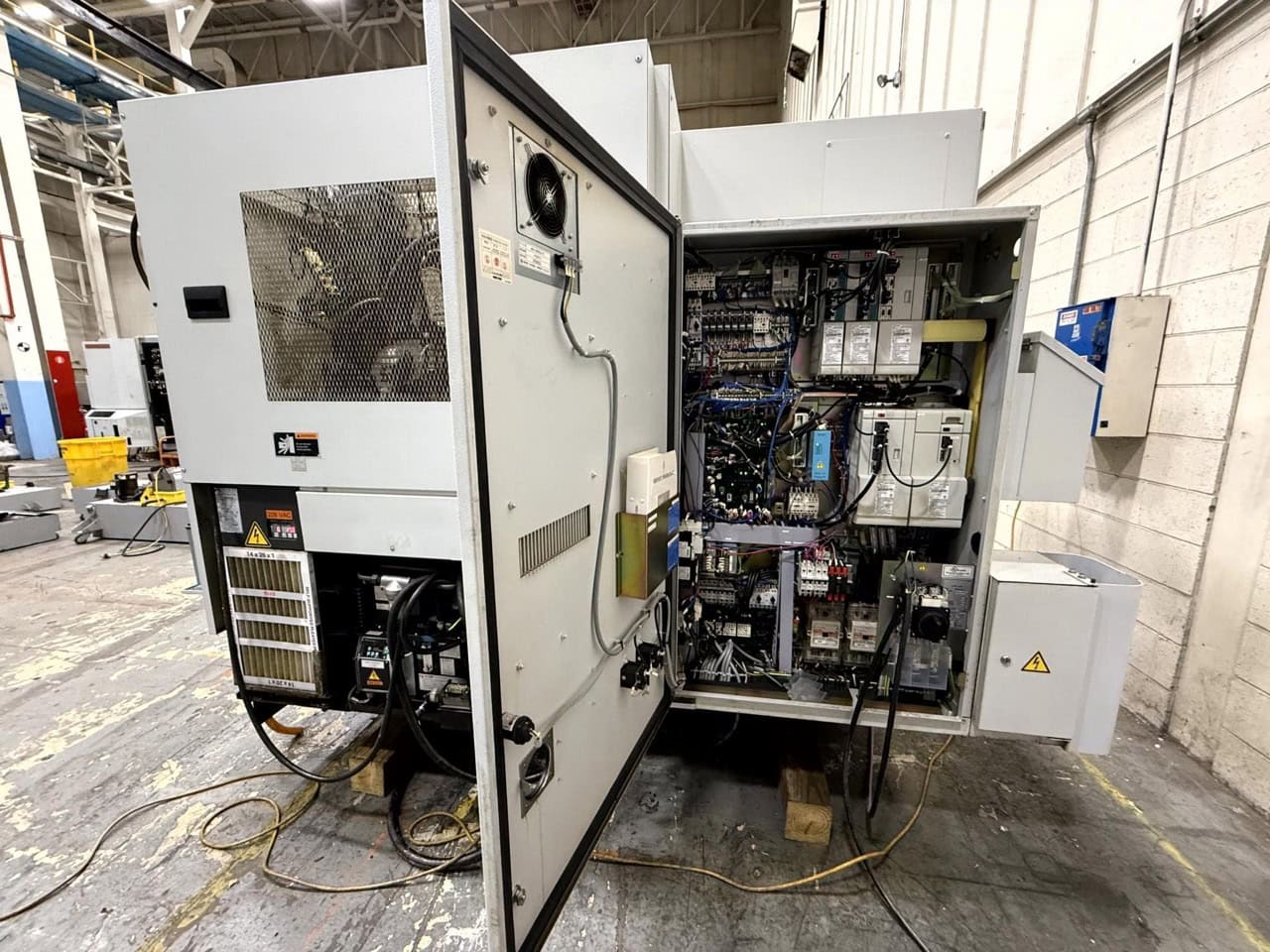 Mori Seiki NL1500MC/500 CNC Lathe, 2012 -Chip Conveyor, Tooling - Image 5
