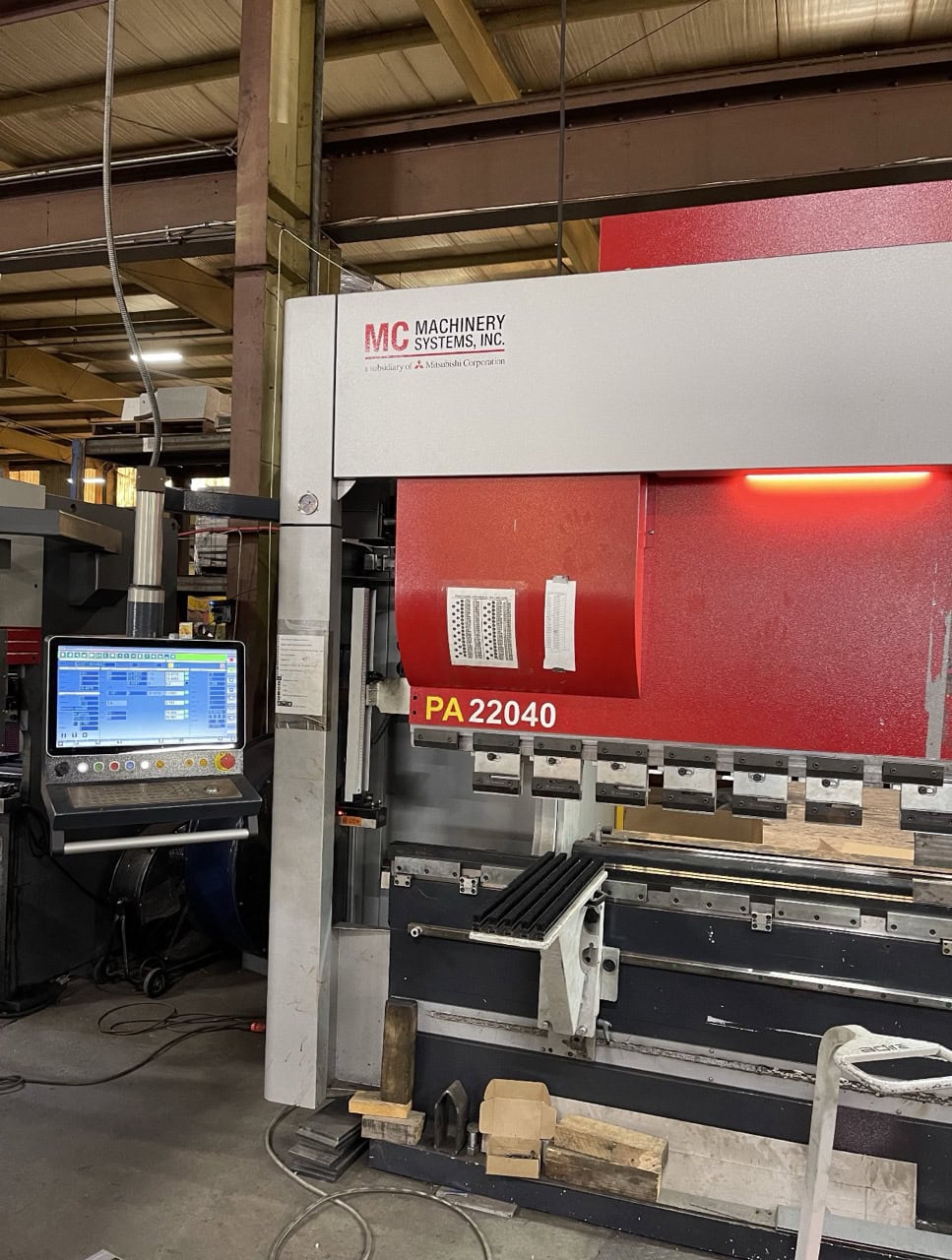 242 Ton x 13' ADIRA Press Brake PA22040, 2021 - Tooling Included - Image 5