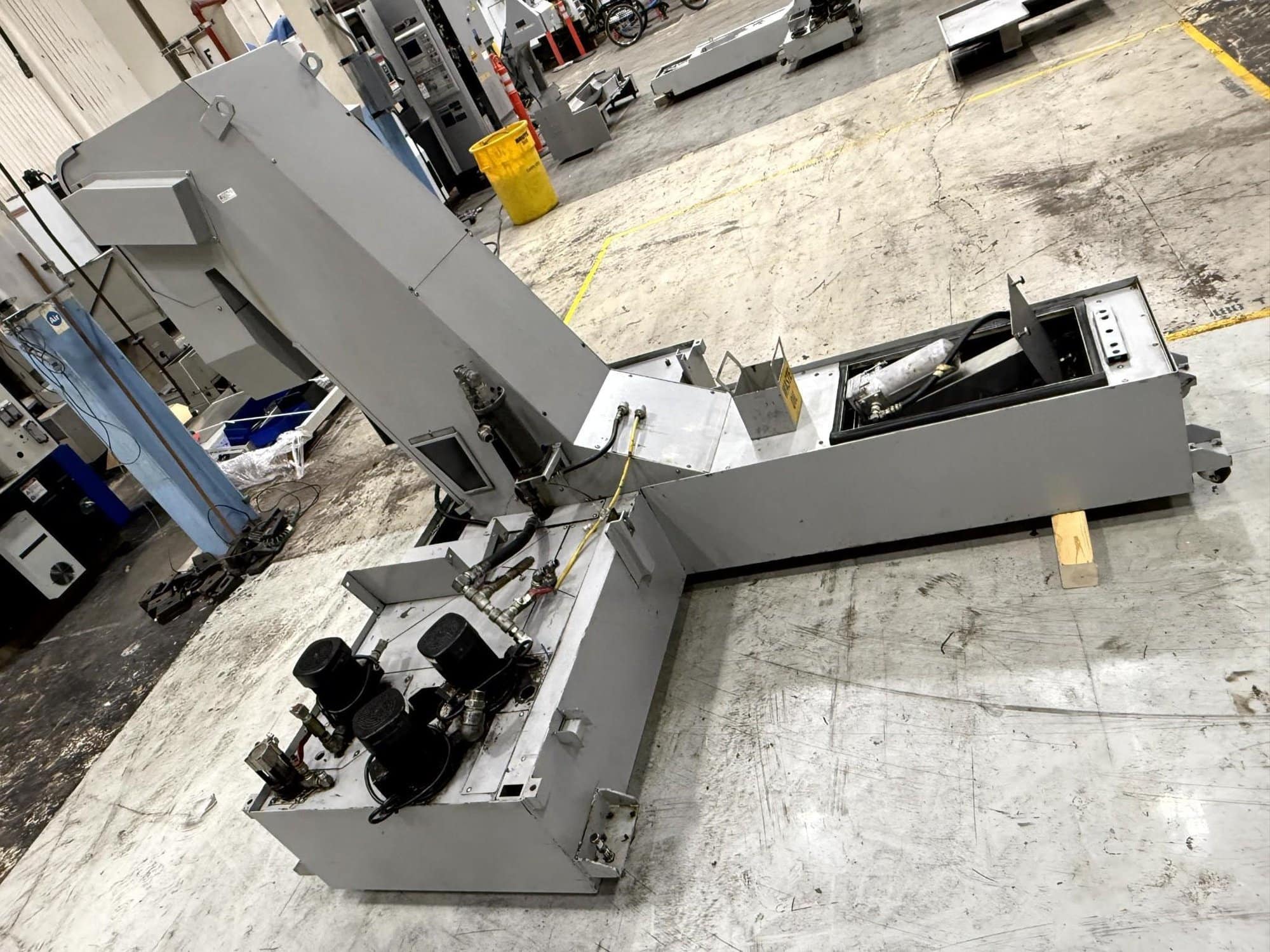 Mori Seiki NHX4000 400mm CNC HMC, 2012 - ChipBlaster Coolant Filtration System, Chip Conveyor, Tooling - Image 7