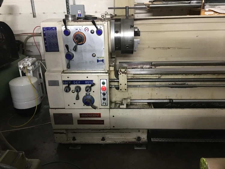 Ganesh GTW-26 Heavy Duty Engine Lathe, 2009 - 26" x 160", Tooling, Chucks & Steady Rests