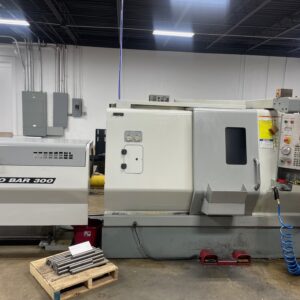 Haas SL-20T CNC Lathe, 2006 - Barfeed, Chip Conveyor,