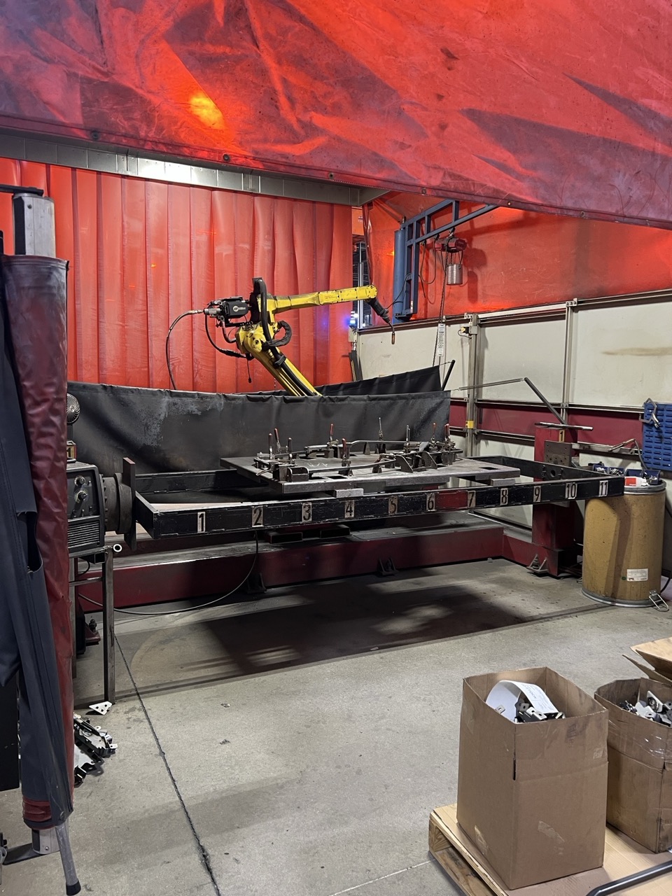 Genesis Welding Systems Robotic Welding Cell, Fanuc ArcMate 120iD 10L, 2012 - Miller Auto Axcess 300 DI Power Source (2)