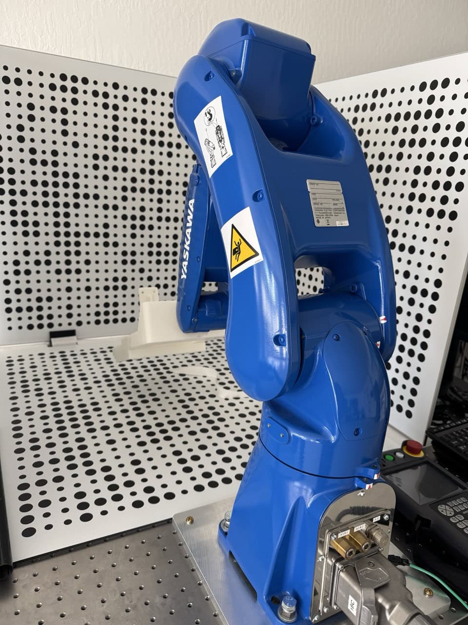 Yaskawa Motoman YR-1-06VX8-A00 Industrial Robot, 2019 - 6 Axis - Image 4
