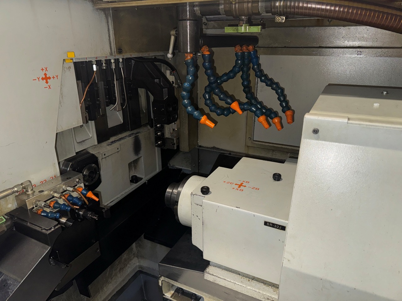 Star Swiss SR32J Swiss Lathe, 2011 - LNS Hydrobar Barfeed, Chip Conveyor, Fanuc 18i-TB Control - Image 4