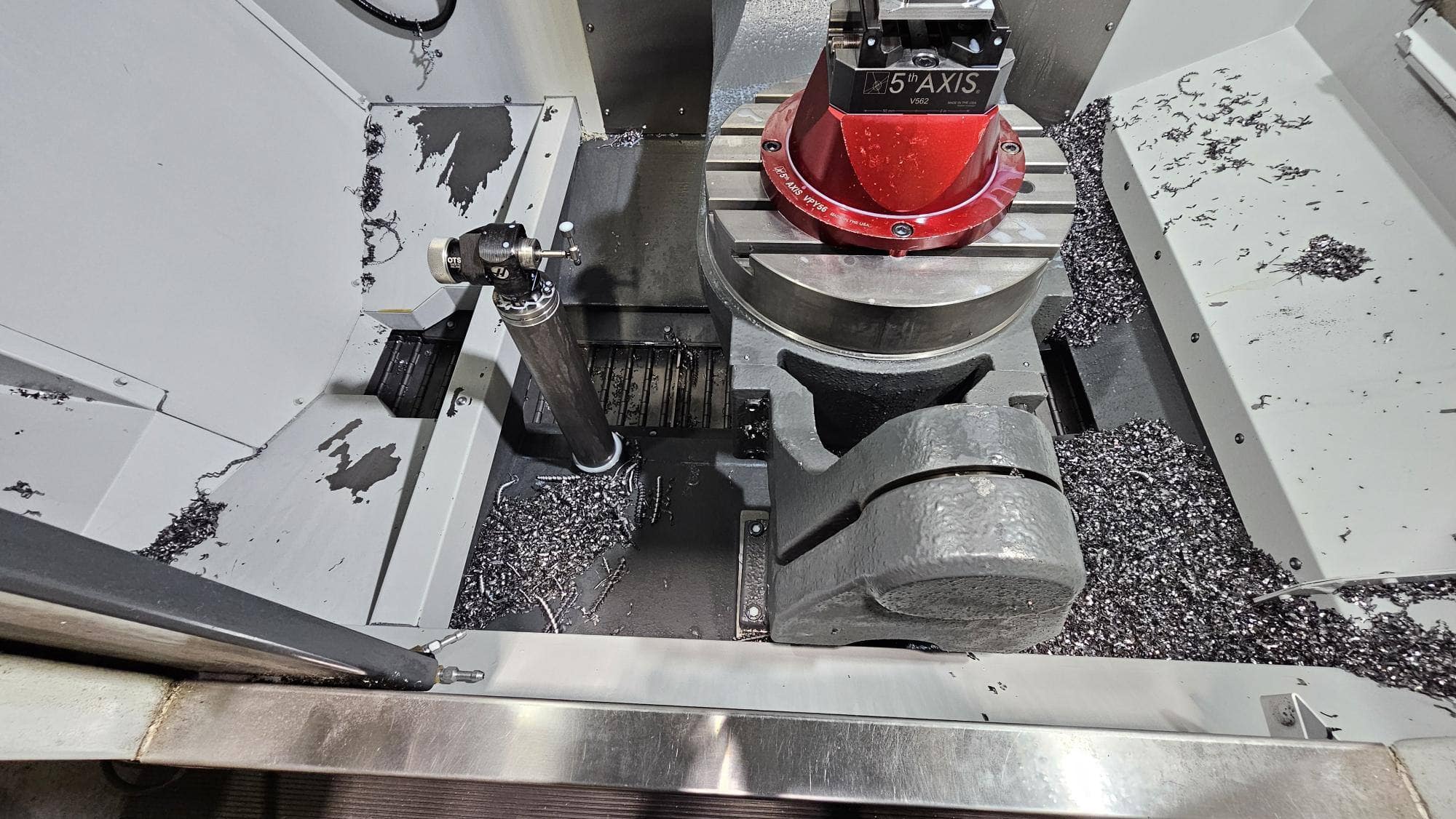 Haas UMC-500SS, 2021 - Through Spindle Coolant, Mist Extractor, Chip Conveyor - Image 5
