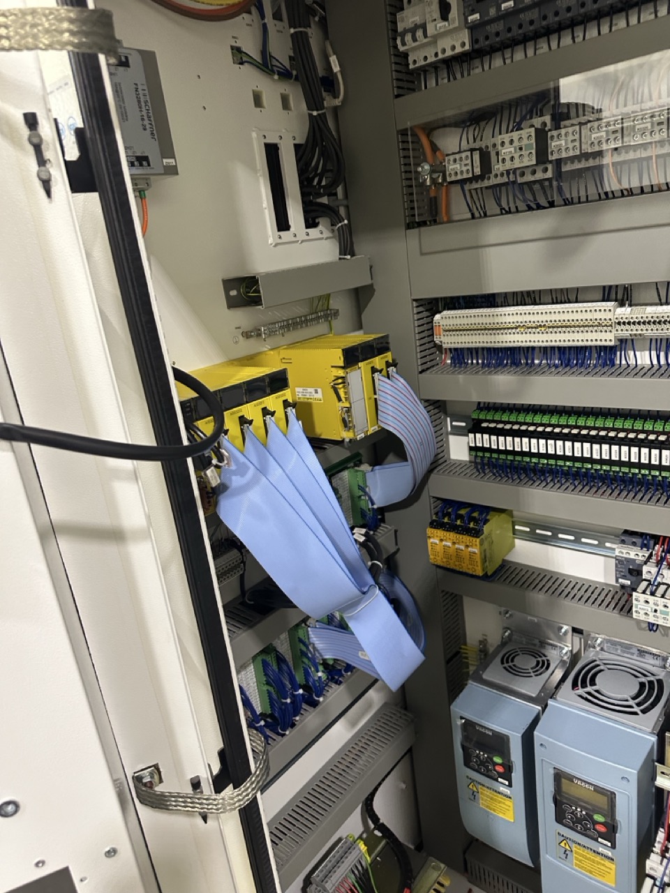 Studer Favorit CNC Cylindrical Grinder, 2017 - LOW HOURS, Fanuc Control - Image 7