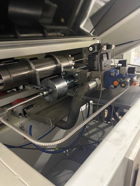 6' x 13' Accurl Max-WJ-4020L CNC Waterjet, 2020 - 60,000 PSI - Image 2