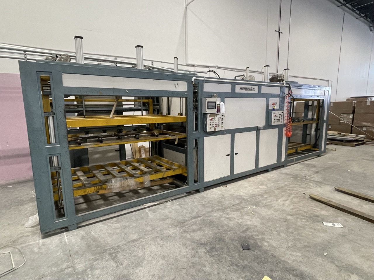 ZMD International - 4x6 Double Station Thermoformer HD346SHS, 2006 - Discounted, One Side Needs Repair