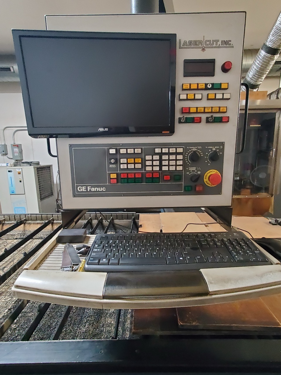 2200 Watt Elen LaserCut Blade 1000 HPE50100 CO2 Laser, 2004 - 50" x 100" Table - Image 2