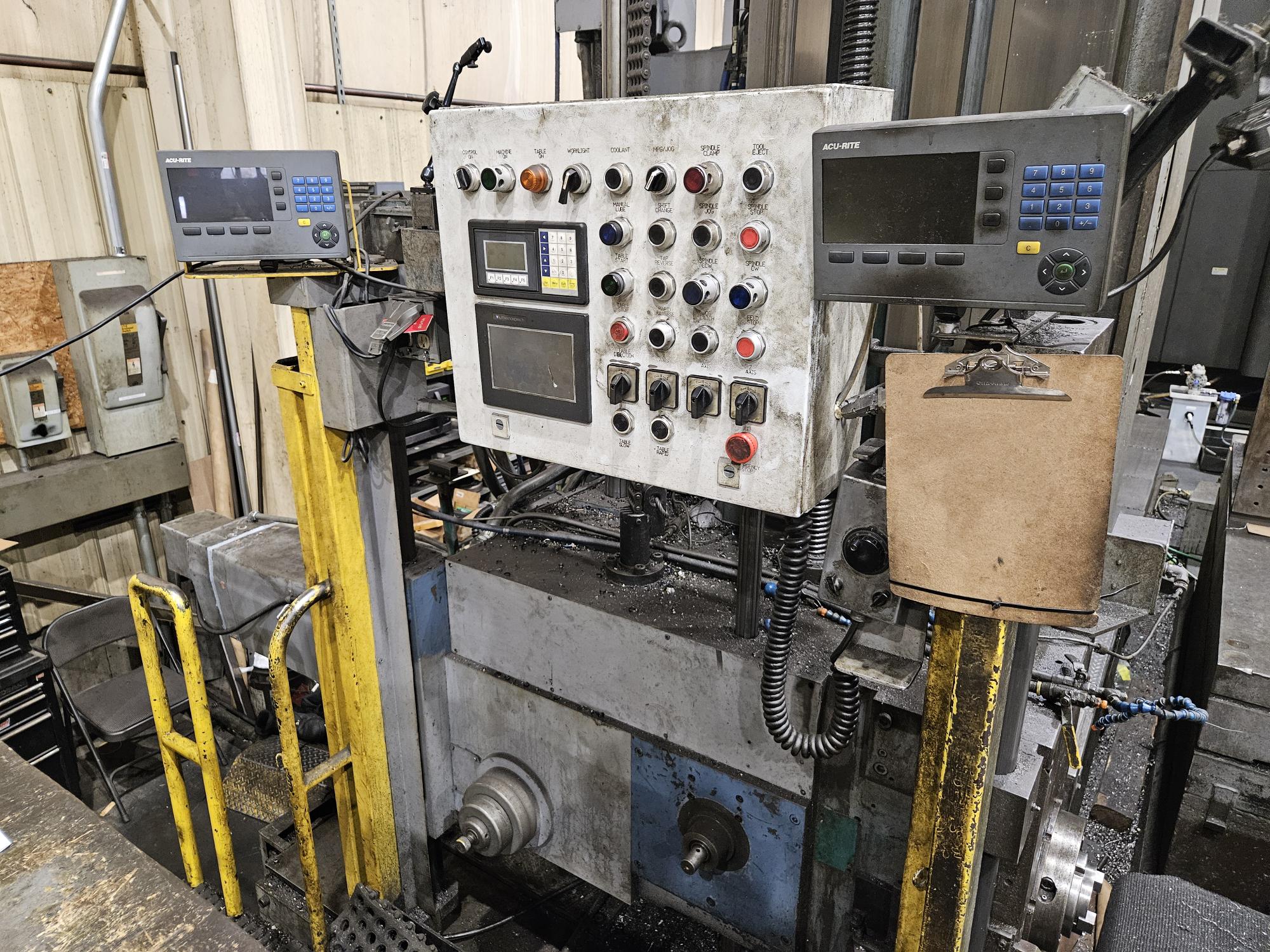 Lucas 642BFT Horizontal Boring Mill, 1973 - 4th Axis Rotary Table - Image 4