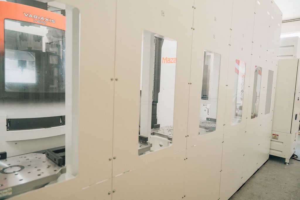 Mazak Variaxis i-600, 2022 - 5th Axis Trunion Table, TSC, 12 Pallet Pallet Tech System - Image 3