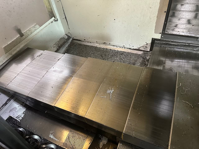 Haas VF-4 VMC, 2012 - Image 4