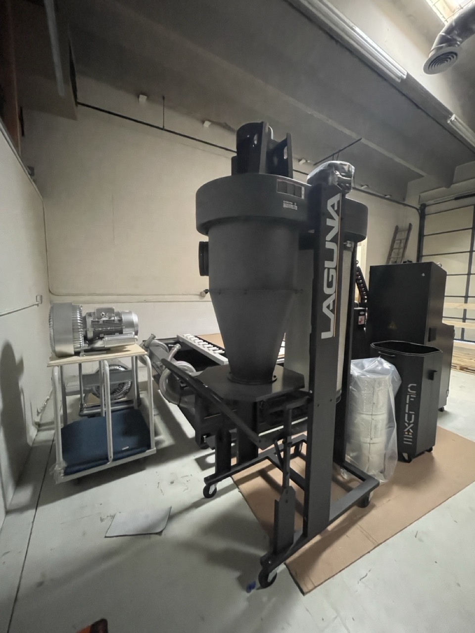 5' x 10' Laguna Smartshop M CNC Router, 2023 - Dust Collector, Never Used - Image 4