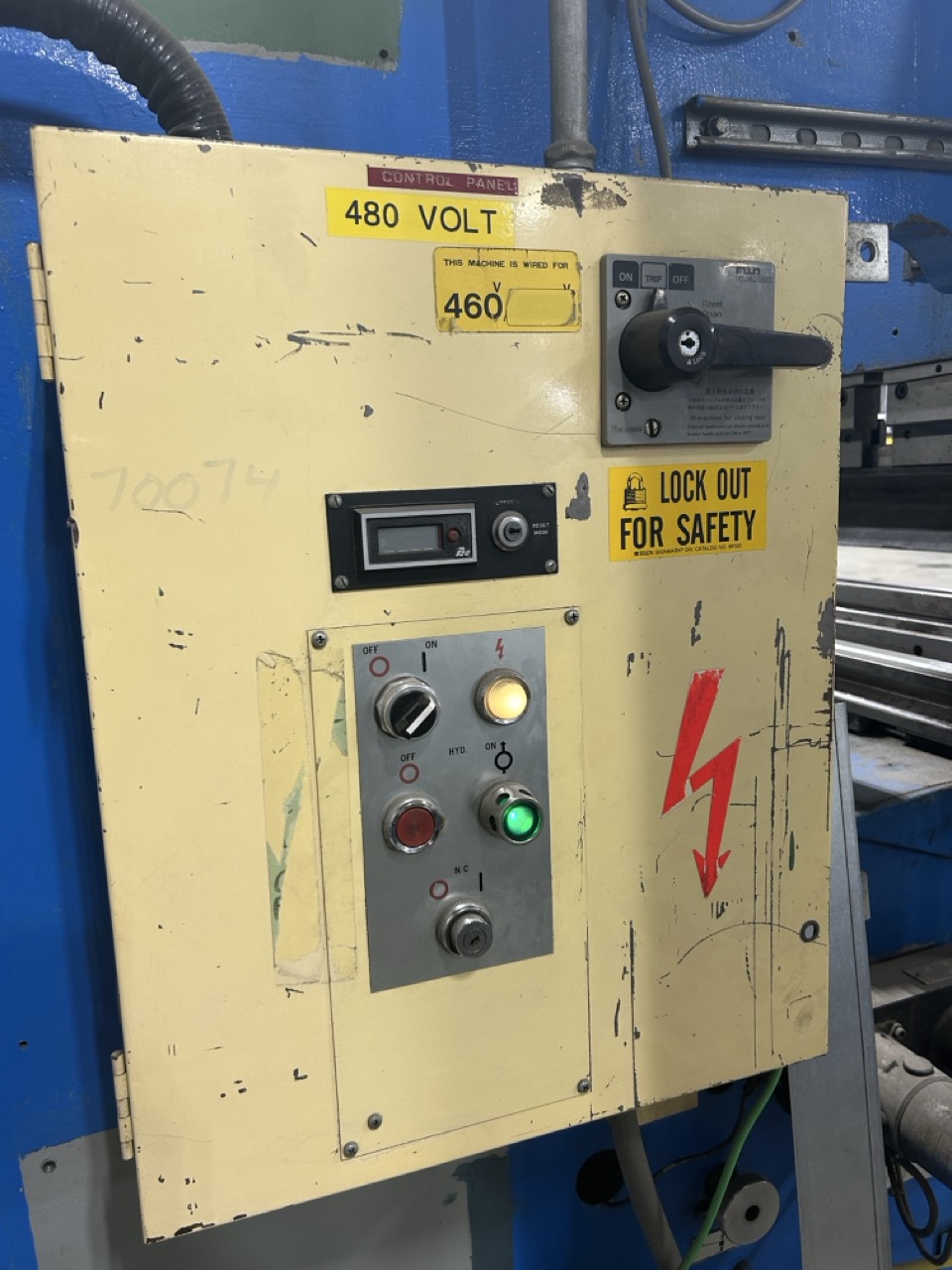 100 Ton x 10' Amada RG-100 Hydraulic Press Brake, 1984 - Image 6