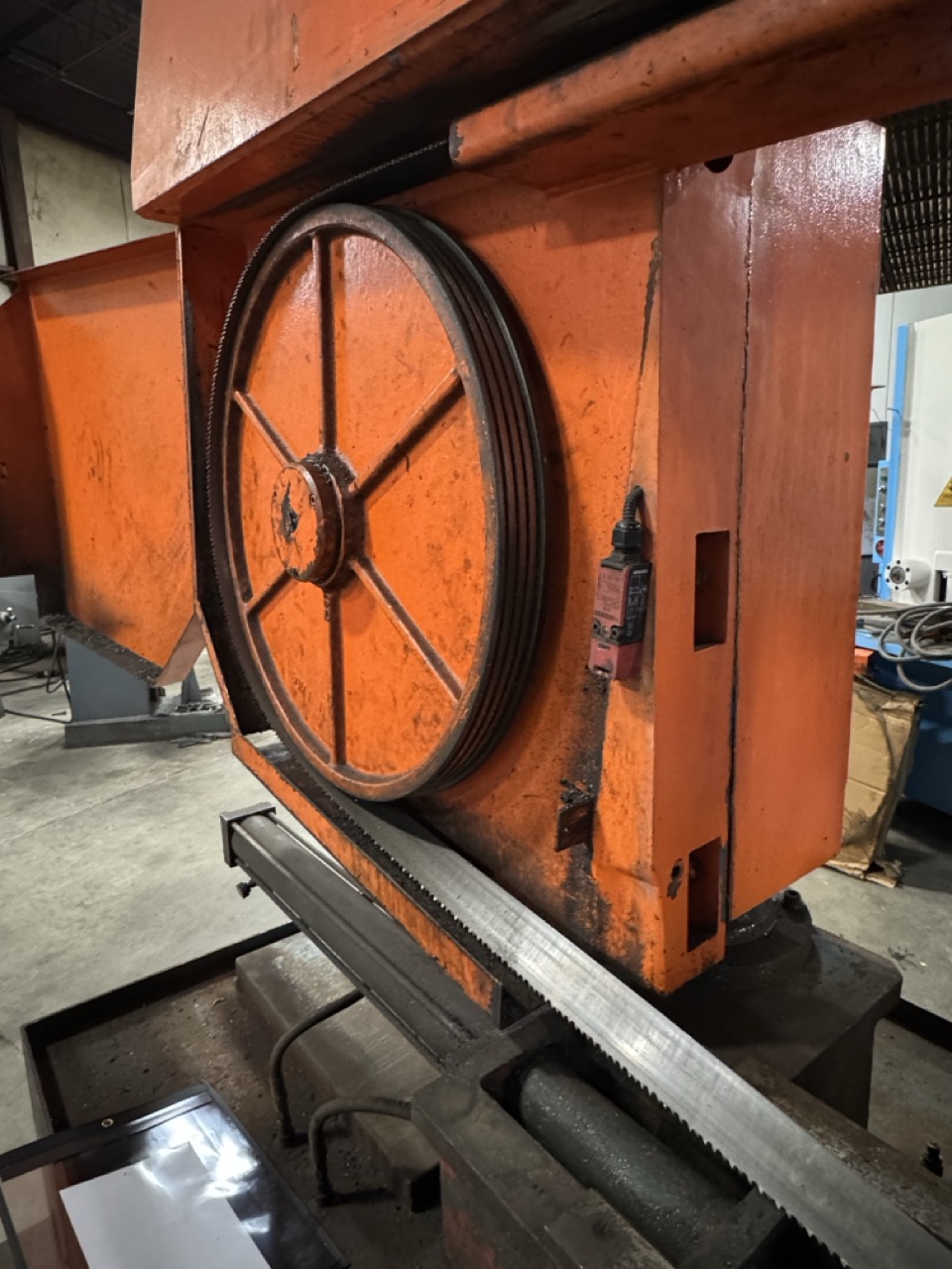 20" x 40" Cosen Horizontal Bandsaw SH1000F, 2013 - Image 8
